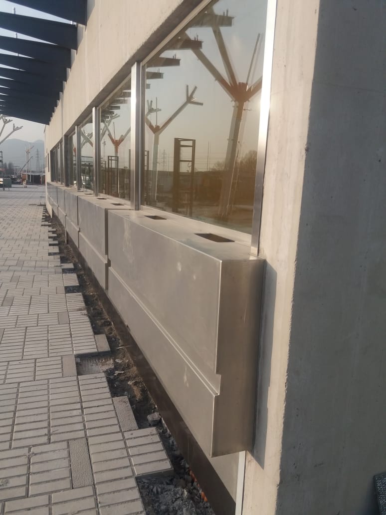 caja pagadora de metro en acero inoxidable